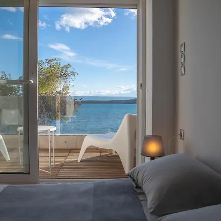 Seaside Maisonette In Apartment Itea