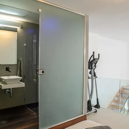 Seaside Maisonette In